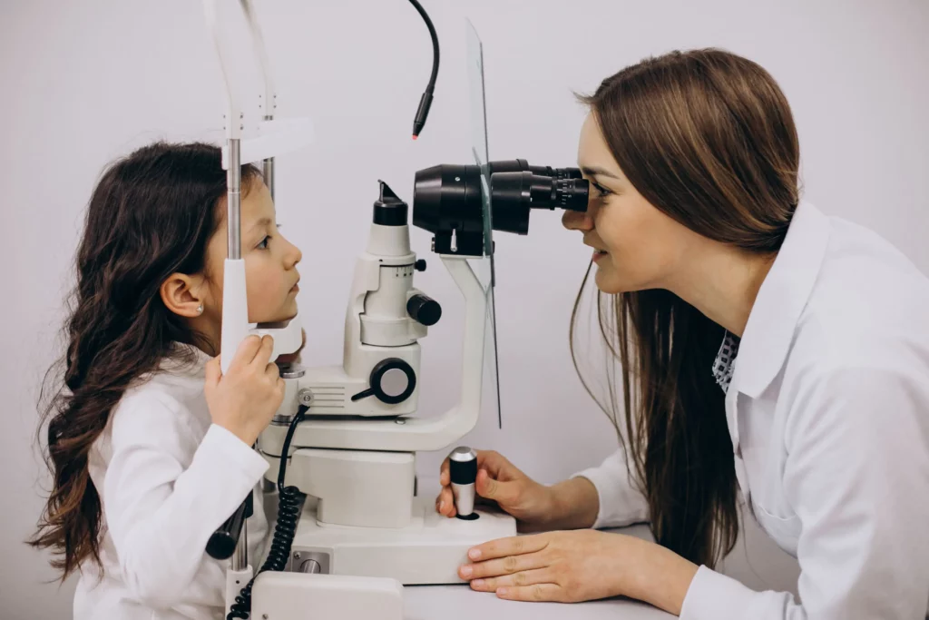 The-Role-of-Optometrists-in-Children_s-Eye-Health-Ensuring-a-Clear-Vision-for-a-Bright-Future_Global_eye_Hospital